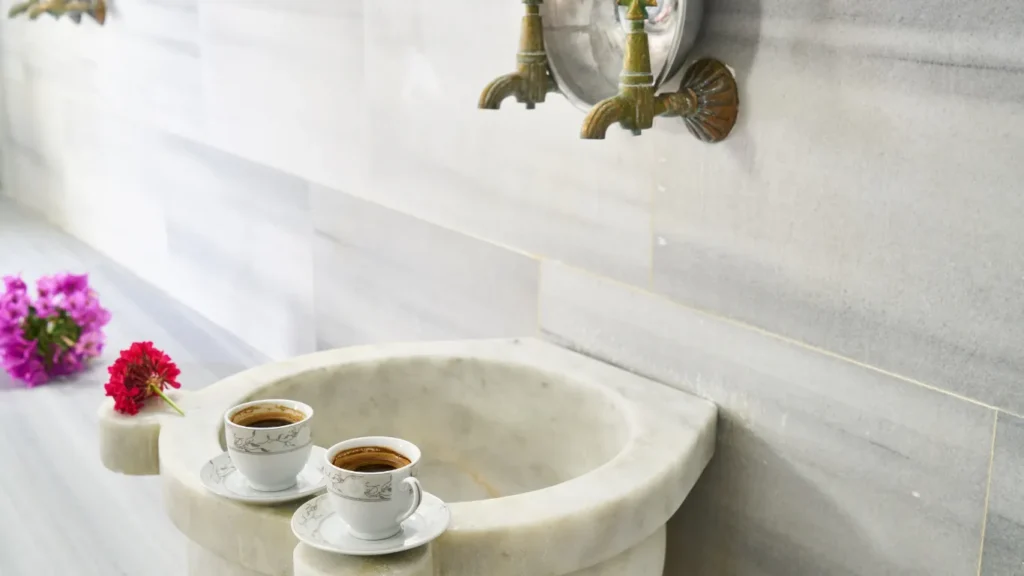 Relaxing experience in – Enjoy an authentic Turkish hammam session followed by a soothing massage.